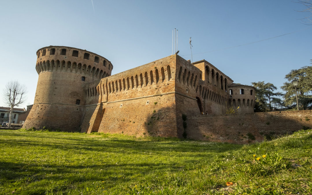 Fortresses and towers in Bassa Romagna